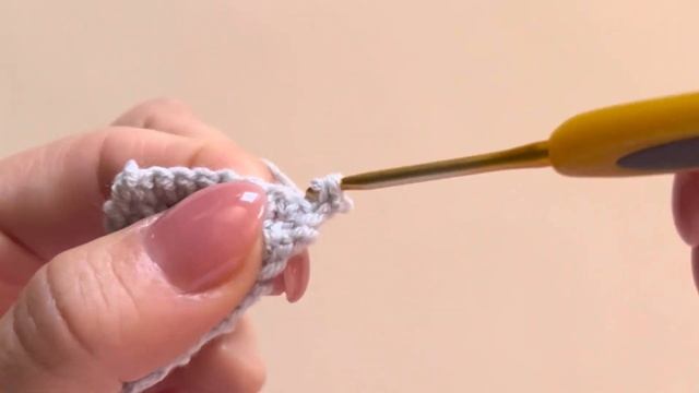 Вяжем слоника крючком / вязание ушка смотреть онлайн