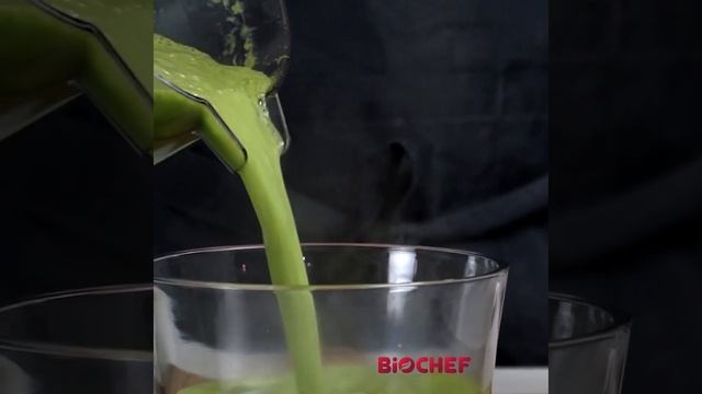HOT SOUP with the BioChef Living Food Blender смотреть онлайн