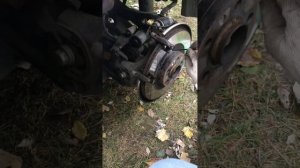 Volvo XC60 2018 rear brake pads change