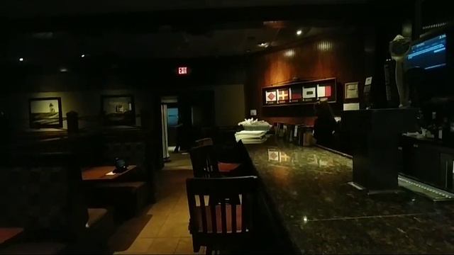 США. В баре пусто, НА ВЫНОС не дают. Что означает "TO GO"? смотреть онлайн