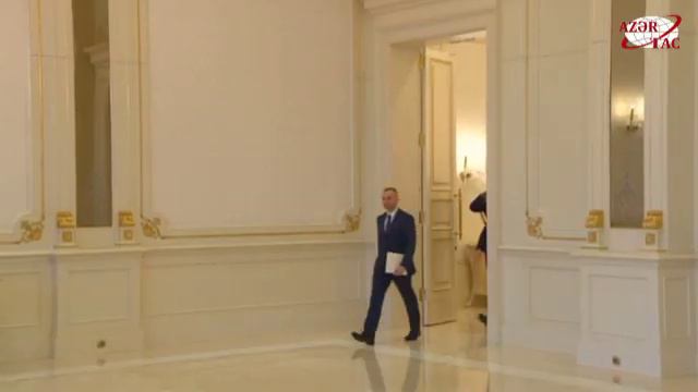 Президент Ильхам Алиев принял верительные грамоты новоназначенного посла Польши в Азербайджане смотреть онлайн