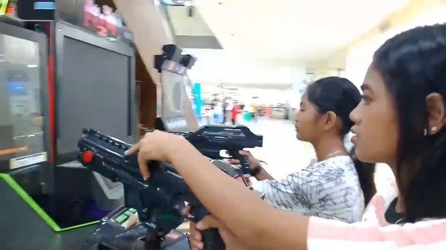Playing Video Game (16 SHOOT) With HATSUMI ROU смотреть онлайн