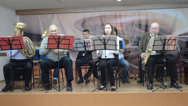 Саяногорский духовой оркестр. Л.Армстронг "Любимец Нового Орлеана" смотреть онлайн