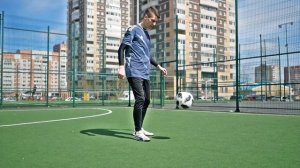 КАК НАУЧИТЬСЯ ПРАВИЛЬНО НАБИВАТЬ МЯЧ! ОБУЧЕНИЕ | ФРИСТАЙЛ | ФУТБОЛ