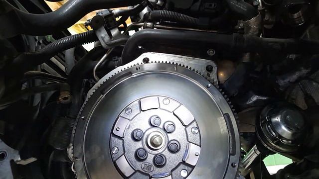 Defect Volanta masa dubla Passat B6 смотреть онлайн