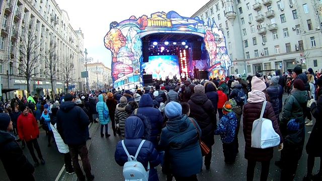 Новый год 2020 Москва Команда Молодости Нашей смотреть онлайн