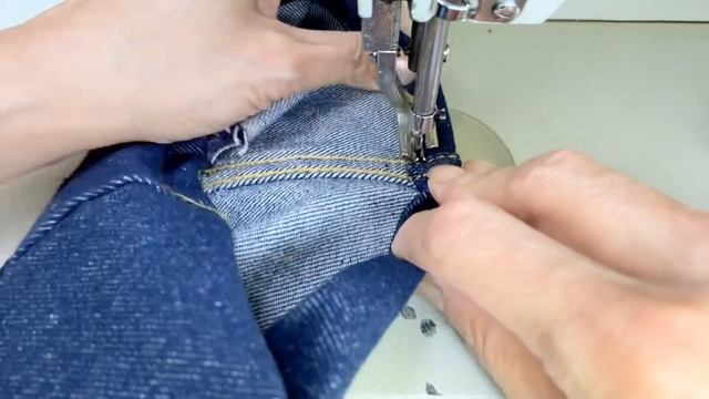Domestic VS Industrial Machine Jean Hem - Singer 4411 смотреть онлайн