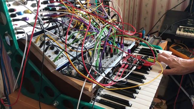 4 Note polyphony test смотреть онлайн