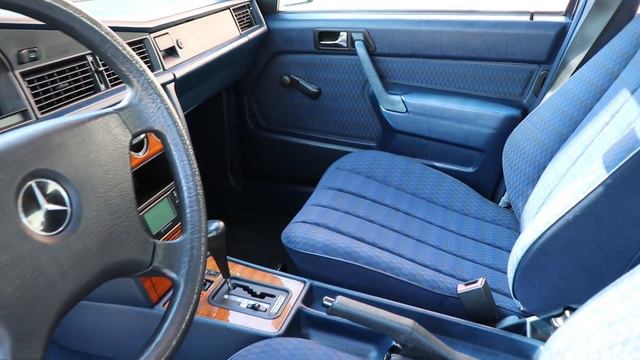 MERCEDES 190 E 2.0 - Prezentacja egzemplarza na sprzedaż. SZAFRAN Inwestycje