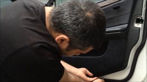 Снятие передней дверной обшивки C-class W203