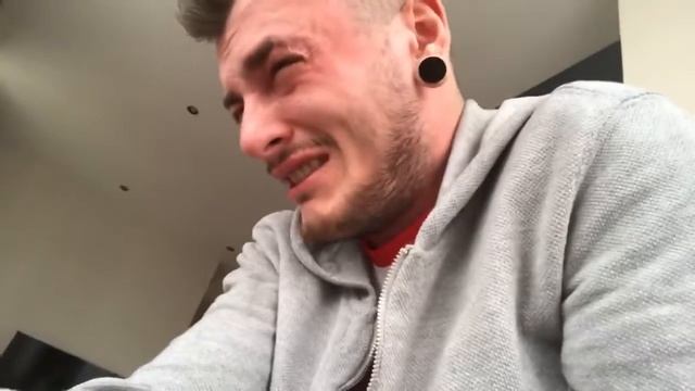 САША ШАПИК ПЛАЧЕТ ШОК!!! УДАЛЕННОЕ ВИДЕО, ТАНИЧКА!! смотреть онлайн