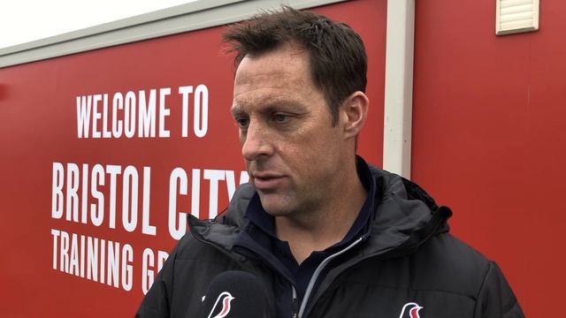 Cricket legend Marcus Trescothick visits Failand! ! ? смотреть онлайн