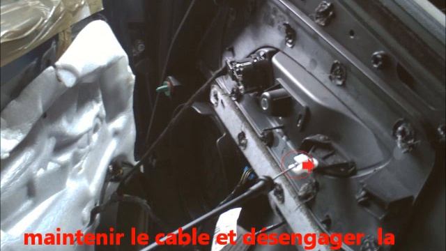 Fiat Punto 2 -[Tuto]- démontage lève vitre électrique avant смотреть онлайн
