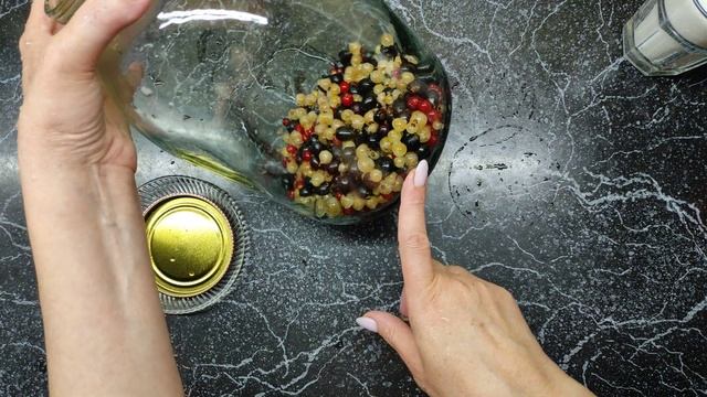 ЭКОНОМЛЮ ЗИМОЙ НА КОКА-КОЛЕ!!! Закатываем ягодный компот на зиму