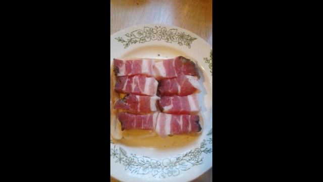 Кулинарные лайфхаки. Как правильно резать сало смотреть онлайн