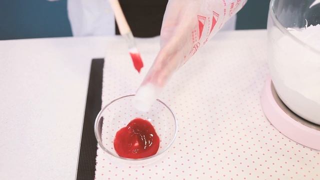 【KENWOOD x 小食堂】-士多啤梨蛋白餅 смотреть онлайн