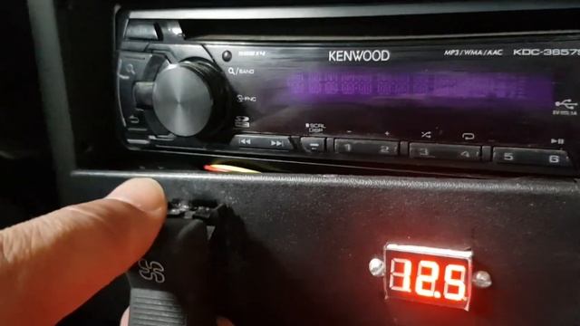 Как я добавил цифровой вольтметр на ваз 2110. смотреть онлайн