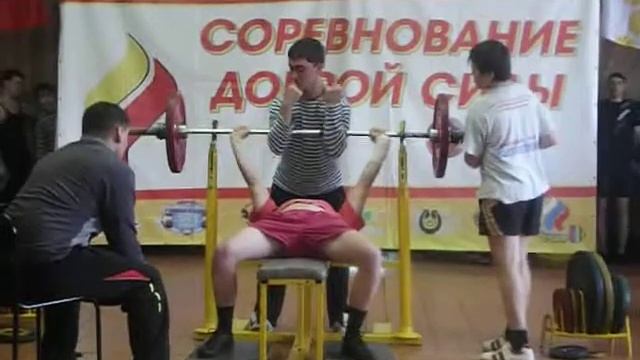 Турнир по жиму лежа,п. Вурнары,23.2.12.DSCF7883.avi смотреть онлайн