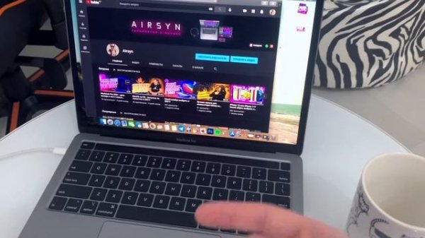 МИНУСЫ МАКБУКА - 5 недостатков Macbook Pro