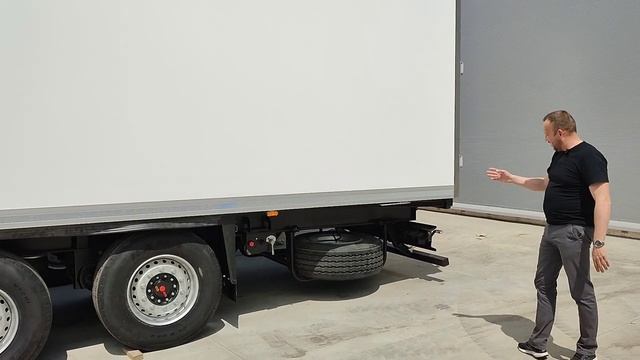 Рефрижераторный полуприцеп, 83 м3, SAF