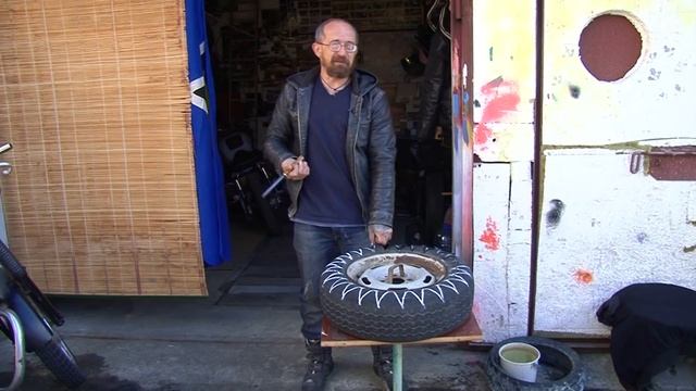 Мастер-класс. Садовые украшения из старых шин смотреть онлайн