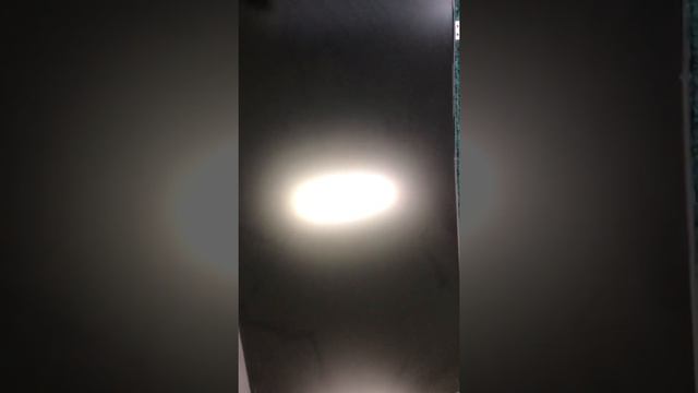 Перестал работать экран ноутбука, владелец не признаётся. смотреть онлайн