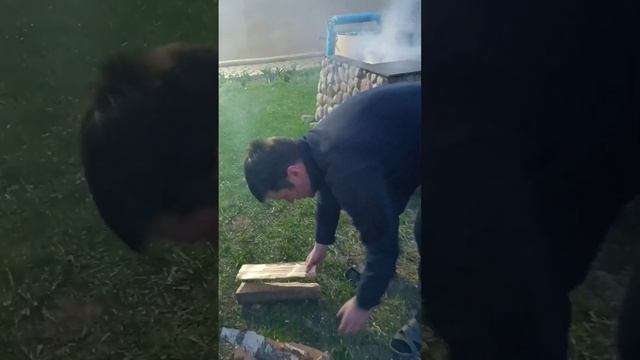 Копчение скумбрии и красного окуня совместно с курицей смотреть онлайн