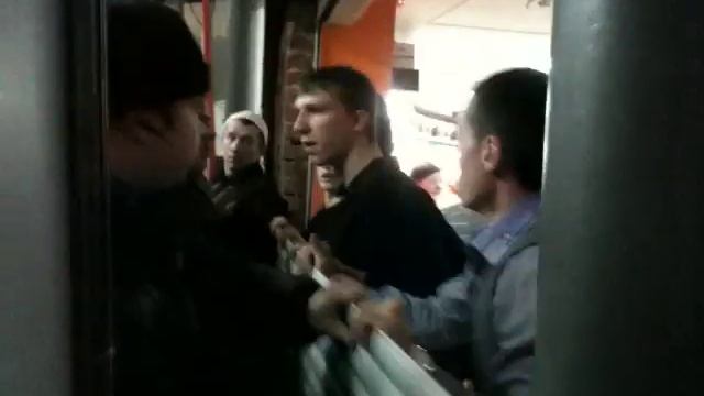 Штурм магазина ДНС смотреть онлайн