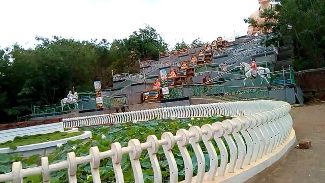 Самая высокая в мире Статуя Басаванны - аватара Нанди в местечке Басавакальяни. смотреть онлайн