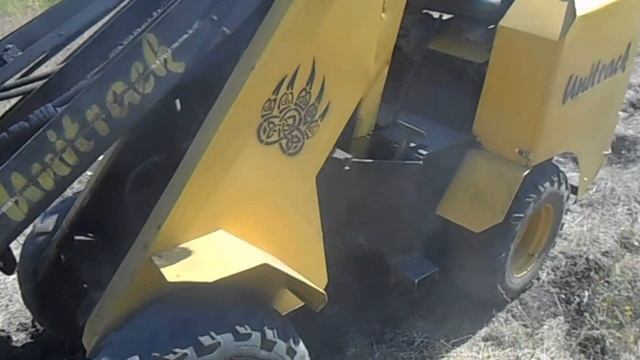 Мини погрузчик Рытье траншеи под водопровод смотреть онлайн