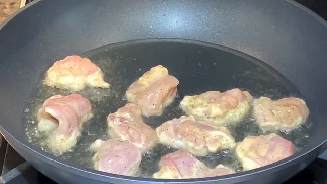 Вкуснейшая хрустящая чесночная курица по-корейски! смотреть онлайн