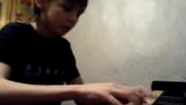 артур играет на пианино смотреть онлайн