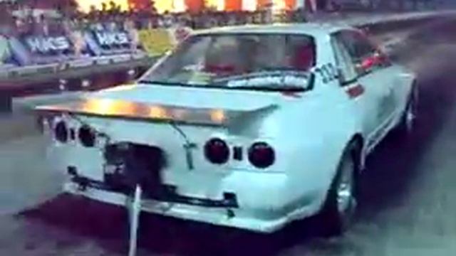 skyline GTR 32 1500 лс)) 1.2c до 100 км.flv