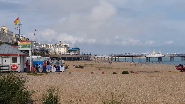 Англия.Соседний город маленький Майами.Истборн.Очень красивый город. смотреть онлайн