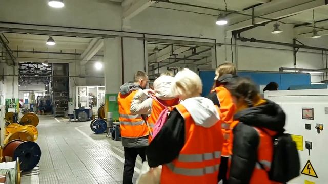 Экскурсия для школьников в Подольске. Кабельный завод СПКБ. 21 школа. Профессиональная ориентация.
