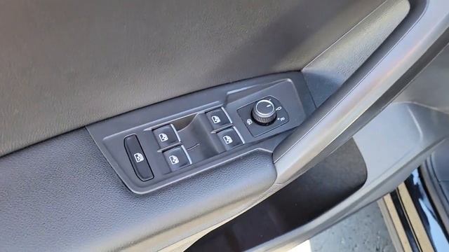 2021 VOLKSWAGEN TIGUAN Henderson, Las Vegas, Laughlin, St George, Flagstaff, NV H220678A смотреть онлайн