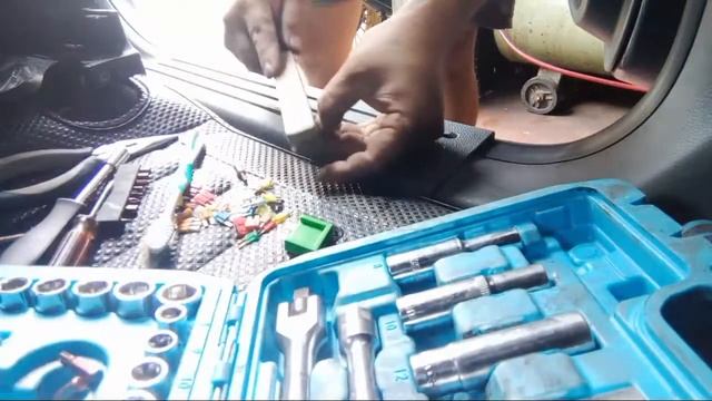 Ford Ranger 2017 Body Control Module and fuse box Cleaning After Flooded смотреть онлайн