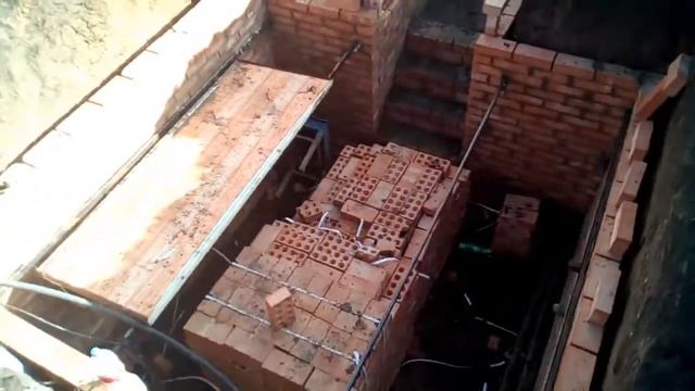Заливаем плиту на подвале. смотреть онлайн