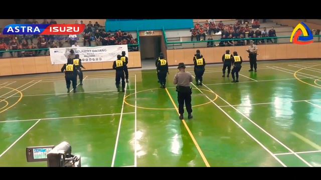 TEAM DRILL TONGKAT POLRI ASTRA ISUZU HEAD OFFICE (MANTUL) смотреть онлайн