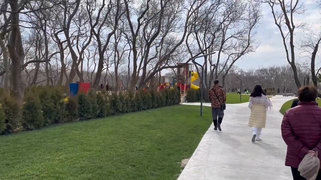Обзор нового парка в Геленджике 😍 Парк «Молодежный» смотреть онлайн
