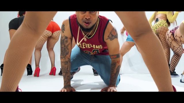 Lapiz Conciente - Mueveme Ese Culo смотреть онлайн