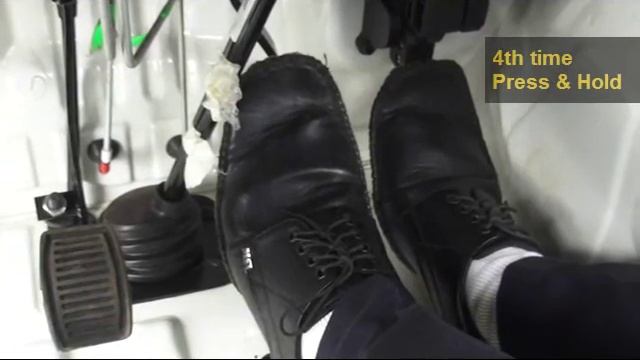 Mahindra Jeeto - Air Lock Removal (English) смотреть онлайн