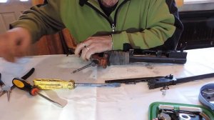 ИЖ-22 УБИРАЕМ ГОРИЗОНТАЛЬНИЙ ЛЮФТ ВОТ ТАКИМ ВОТ СПОСОБОМ;)