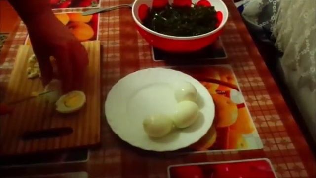 Рецепт: Салат из морской капусты - с яйцом, луком и майонезом.Recipe: Salad of seaweed смотреть онлайн
