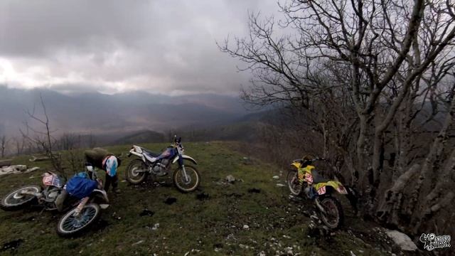 Эндуро поездка на гору Свинцовая? SUZUKI TS200R ? SUZUKI DR250 & KAWASAKI KL250? смотреть онлайн