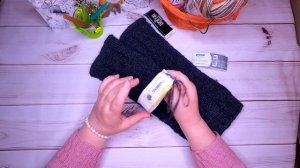 В этом видео я вам расскажу и покажу, как я вязала очень милые и красивые гетры? Гетры спицами?