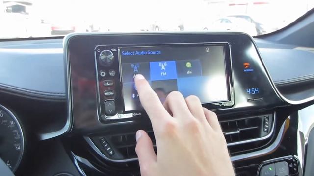 Toyota C HR 2017 Lần Đầu Về Việt Nam смотреть онлайн