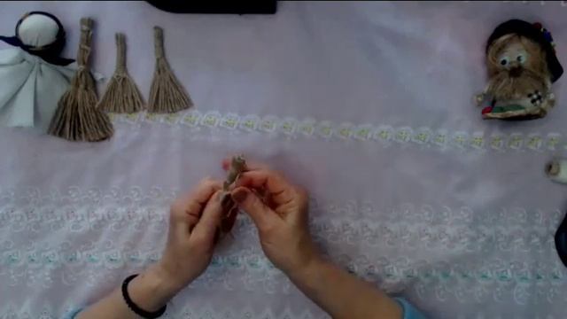 Оберег для дома. DIY Миниатюра .Как сделать веник для куклы . Веник из веревки своими руками. смотреть онлайн