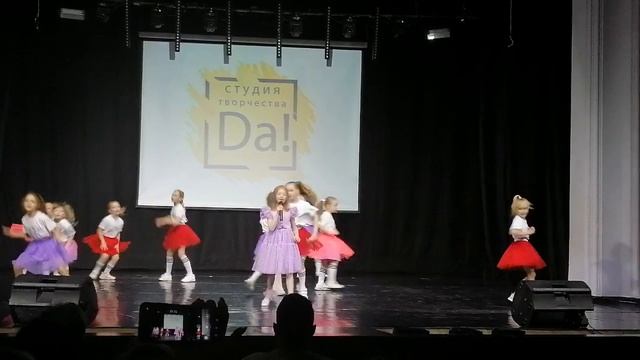 Васильева Дарья- красками разными (7лет) смотреть онлайн