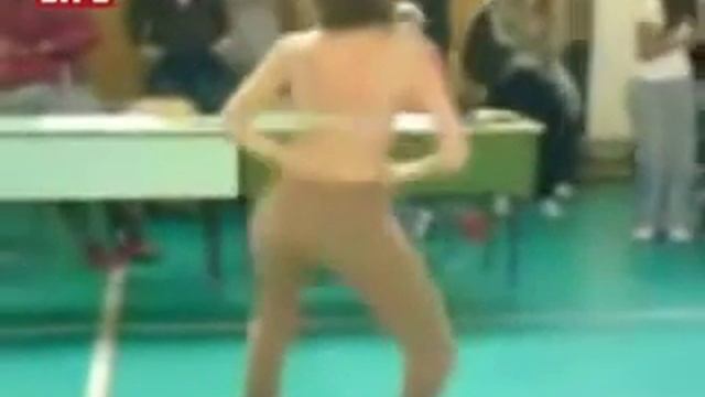 Учительница разделась перед детьми